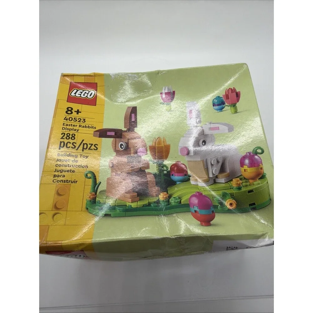 LEGO Seasonal Easter Rabbits Display 40523 New box damaged